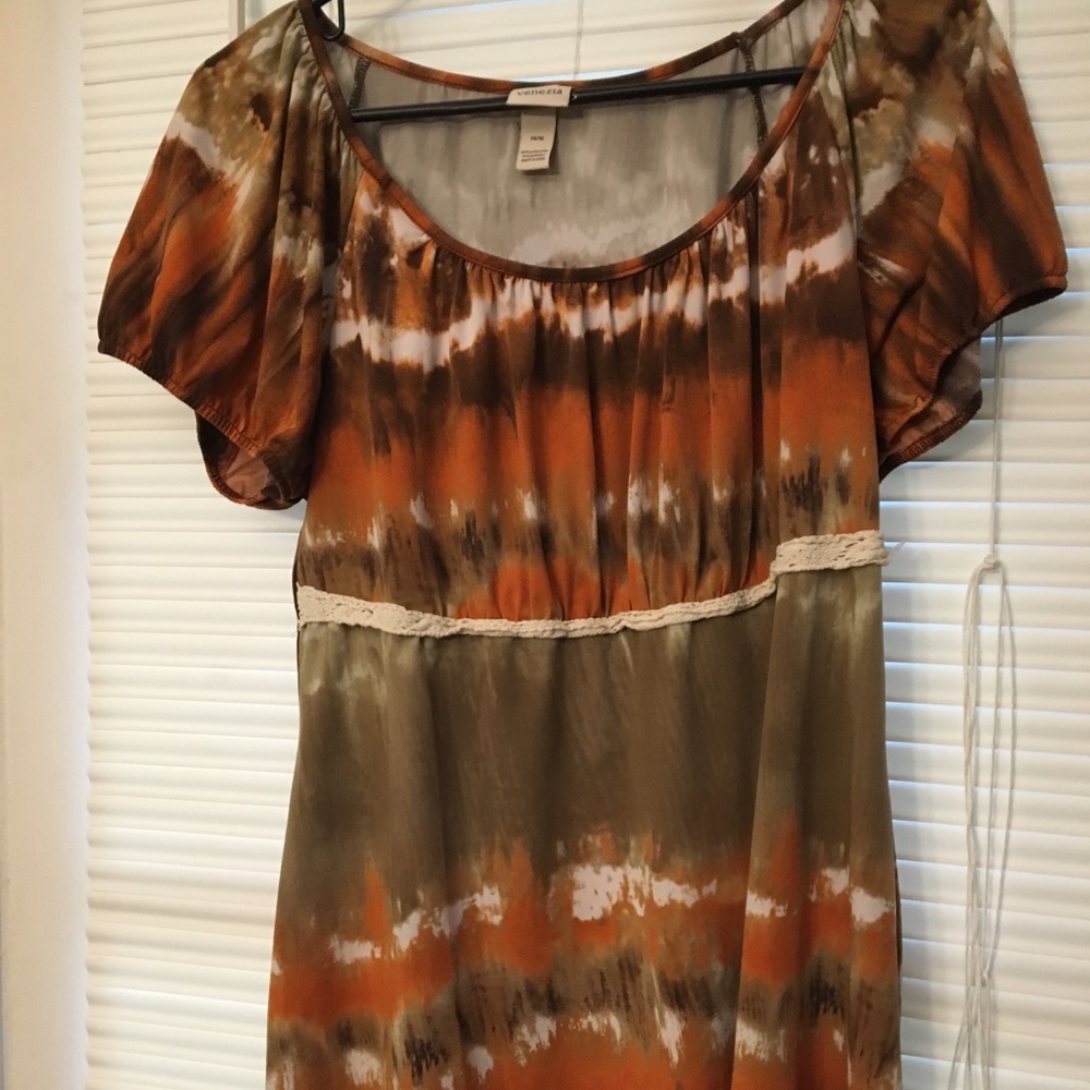 Venezia top size 14/16